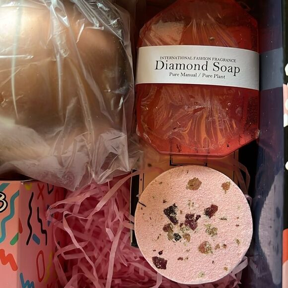 BEST WISHES BOX - Picture 6 of 7